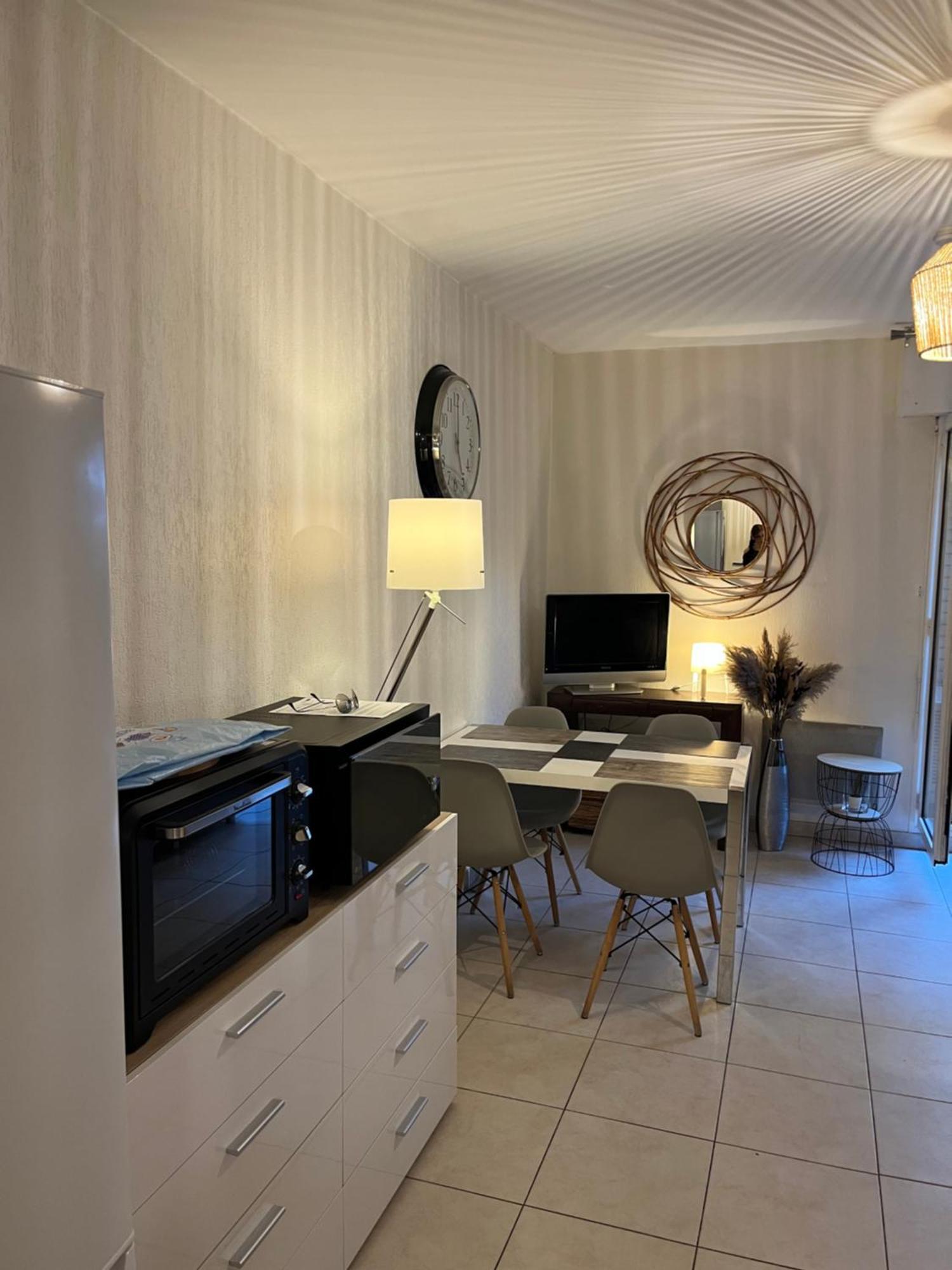 Appartement T2 Avec Terrasse Centre Ville D'Aix En Provence Aix-en-Provence Eksteriør bilde
